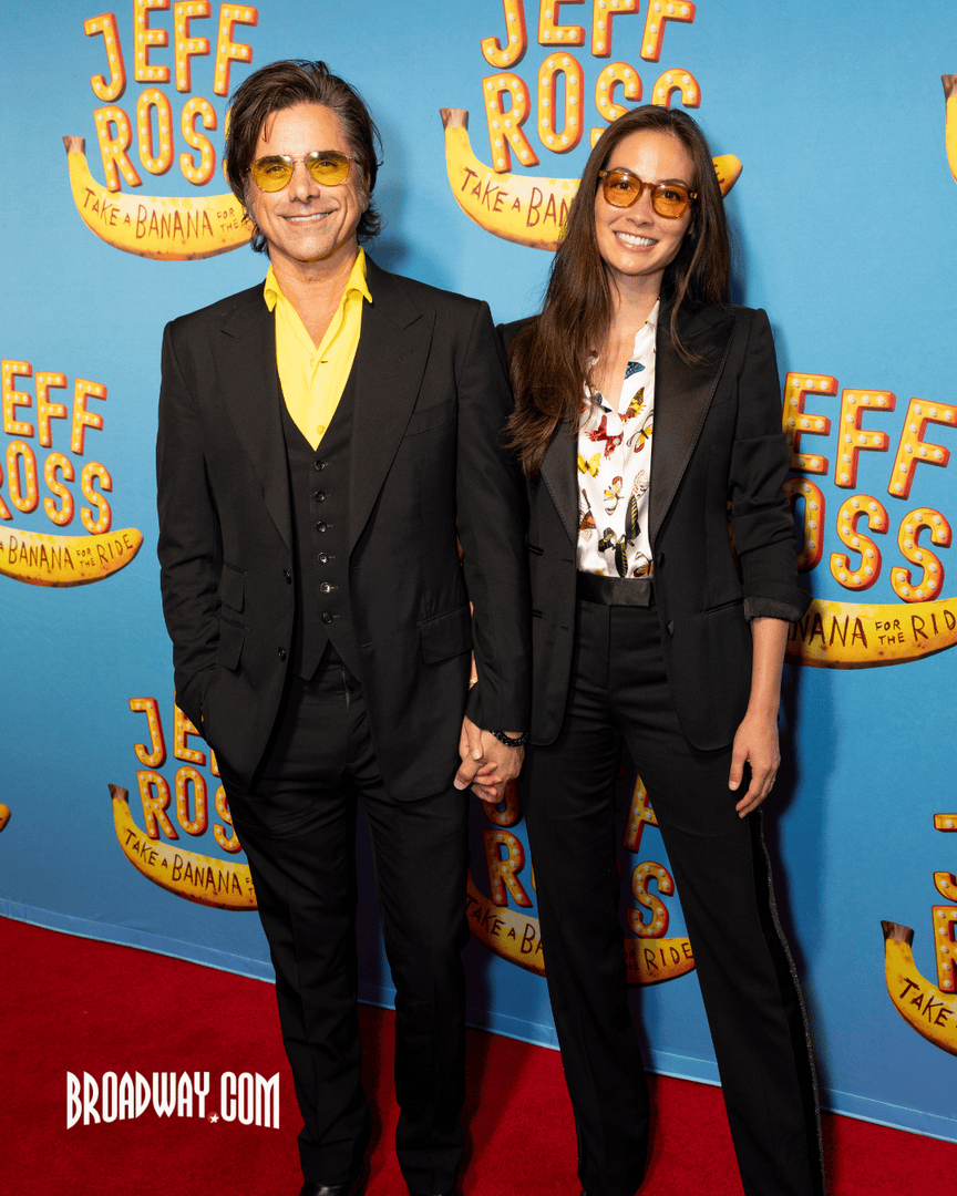broadwaycom's tweet photo. Friends show their support on the red carpet of one-man show, JEFF ROSS: TAKE A BANANA FOR THE RIDE.
See the full photo gallery of Jeff Ross's comedian friends: https://t.co/CXhpL8N2OB
📸: Sergio Villarini for https://t.co/IUTizHt5FJ
#broadway #jeffross https://t.co/OxVNDHIvfp