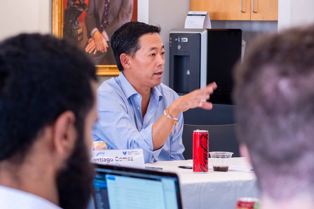 That’s a wrap on #SVF2025! ☀️

Fellows closed their Summer Accelerator with pitches + insights and feedback from David Ko, CEO of Calm.

Key themes:
✅ Product-market fit
✅ Brand &amp; clinical validation
✅ Using AI to scale smarter

Full recap 👉 nyusternberkleycenter.com/2025/08/david-…