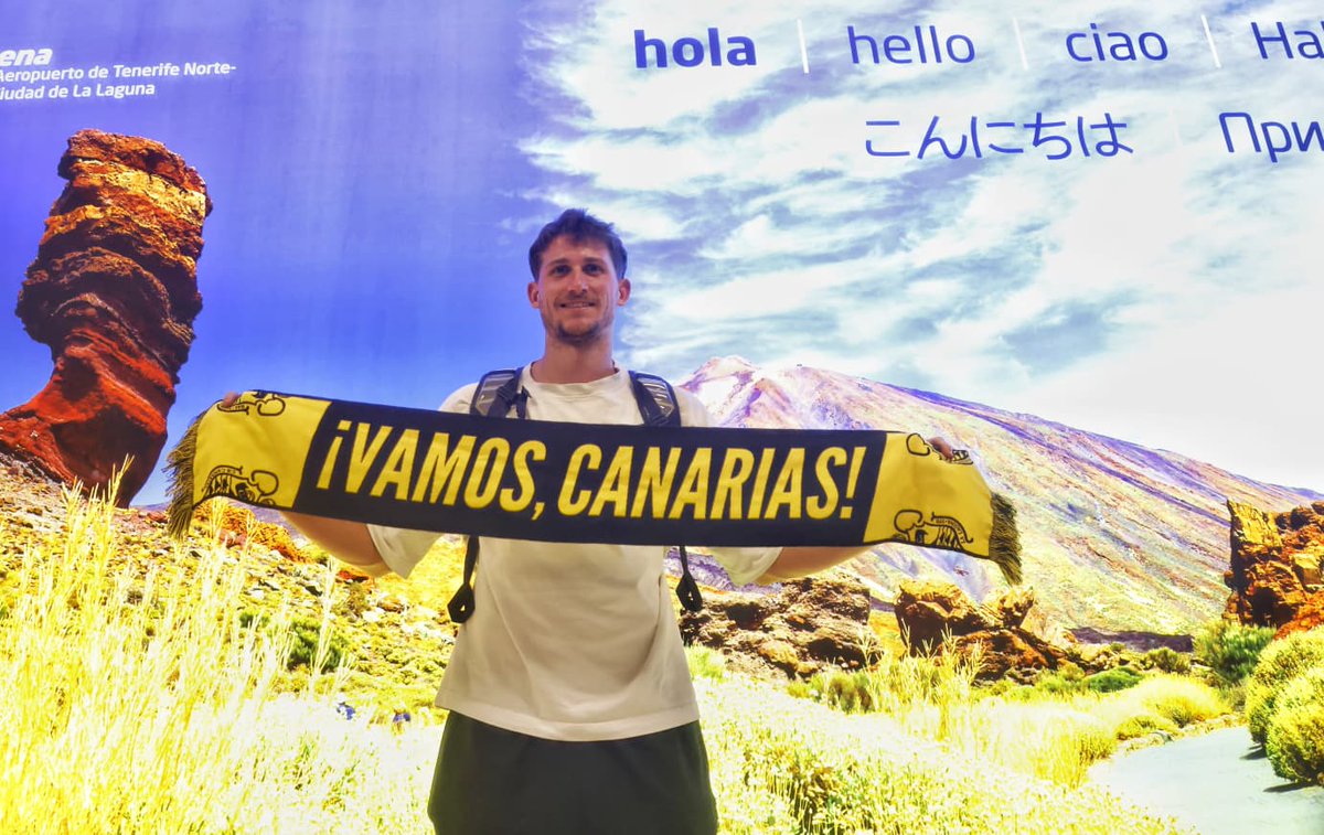 🤟 Ya tenemos en la Isla a 𝐇é𝐜𝐭𝐨𝐫 𝐀𝐥𝐝𝐞𝐫𝐞𝐭𝐞 ‼️

👋 ¡Bienvenido a tu nueva casa, Héctor! 

💛🖤 #VamosCanarias #VamosAHacerRuido
