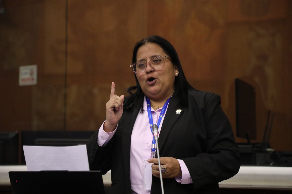 Asamblea Nacional (@asambleaecuador) on Twitter photo .<a href="/LorenaRosadoS/">Lorena Rosado Sánchez</a> respalda la #LeyMujerRural y destaca que no es solo un texto legal, sino una iniciativa que busca dar dignidad, fortalecer derechos y abrir oportunidades para las mujeres del campo, cuyo trabajo sostiene a las comunidades. .<a href="/LorenaRosadoS/">Lorena Rosado Sánchez</a> respalda la #LeyMujerRural y destaca que no es solo un texto legal, sino una iniciativa que busca dar dignidad, fortalecer derechos y abrir oportunidades para las mujeres del campo, cuyo trabajo sostiene a las comunidades.