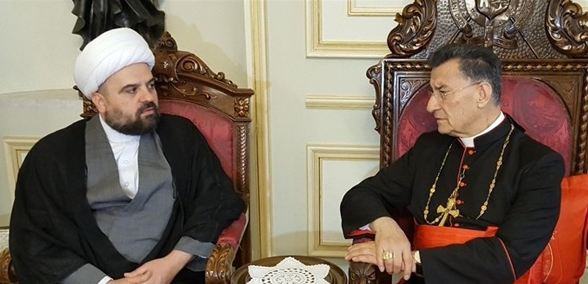 💛أصدر الـمـفـتي الـجعفري الممتاز الشيخ أحمد قبلان البيان التالي💚
  
👈أولاً أقول لغبطة البطريرك بشارة الراعي 👉

السلام عليكم ورحمة الله وبركاته لأن السلام ذخيرة الأنبياء، ولأن الإلفة ومخاصمة الظالم دين الأولياء...

ولأن صخرة الكنيسة والمسجد لا تقوم إلا بنصرة المظلوم وإعانة