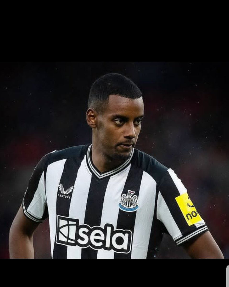 abdulakeemib's tweet photo. 𝗕𝗥𝗘𝗔𝗞𝗜𝗡𝗚: Alexander Isak releases a statement on IG on his situation. 💣💣 https://t.co/sMuhRyFGI3