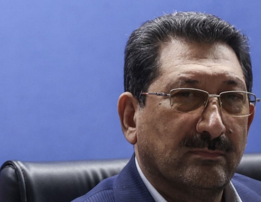 kiadavood's tweet photo. یکی از چیزایی که هم وقت وزیر صمت و هم وقت دولت رو گرفته و چند بار تکرار شده اینه که:
اتابک یه کاری میکنه واگذاری مدیریت سایپا به بخش خصوصی متوقف بشه
دولت دوباره اصرار میکنه واگذار بشه
حالا چرا انقدر اصرار، خودتون حدس بزنید
منبع آگاه:دولت تحکم کرده که حتما در شهریور واگذار بشه🔽 https://t.co/tzWtvZM3S8