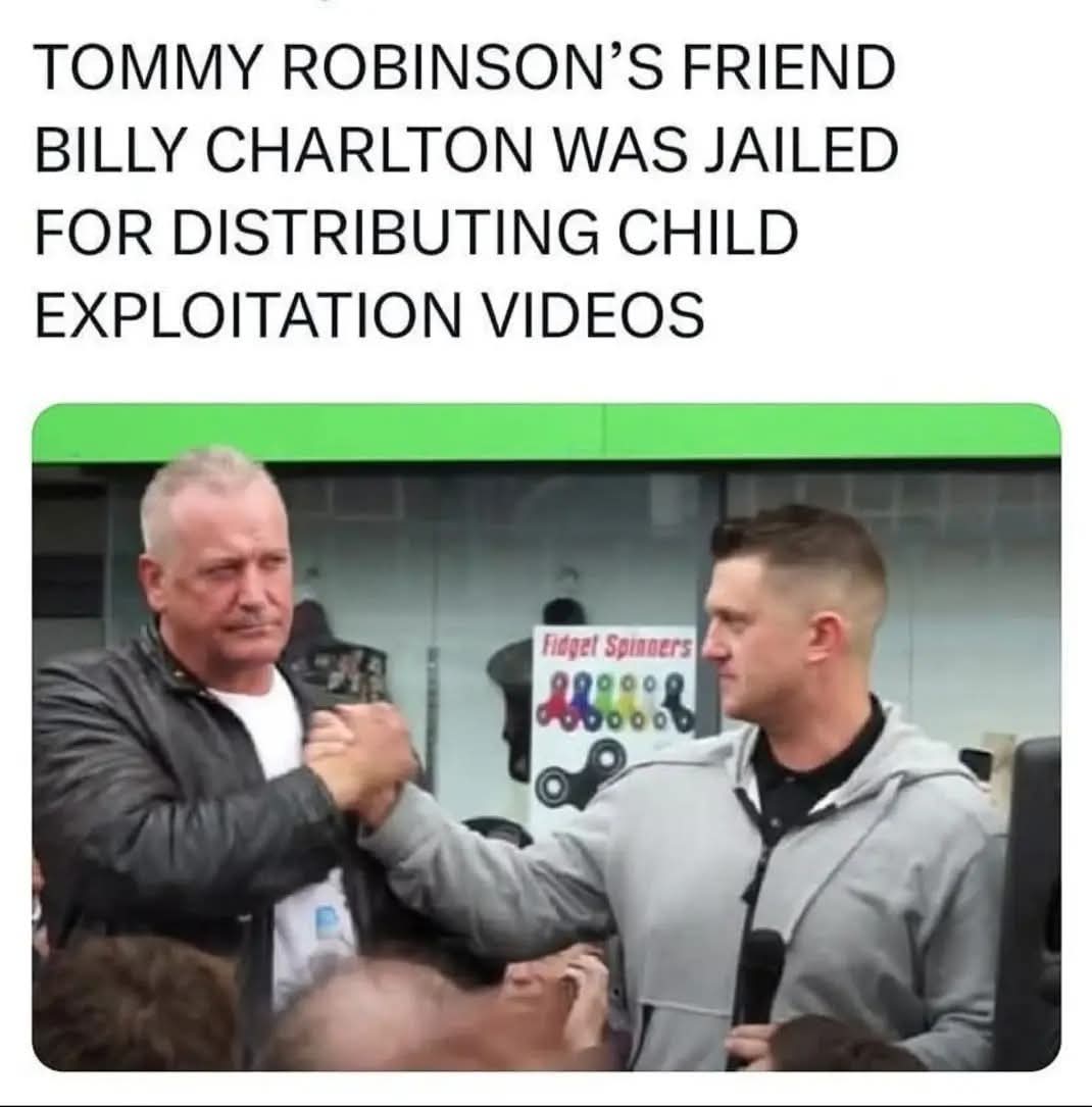 Debztt's tweet photo. @danzone2018 @TRobinsonNewEra @TonyBellew Remember when Tommy Stephen Christopher Yaxley-Lennon Robinson called out his nonce mates??? No me neither, he still stands shoulder to shoulder with them. He's a sicko https://t.co/SWZIdnRa8T