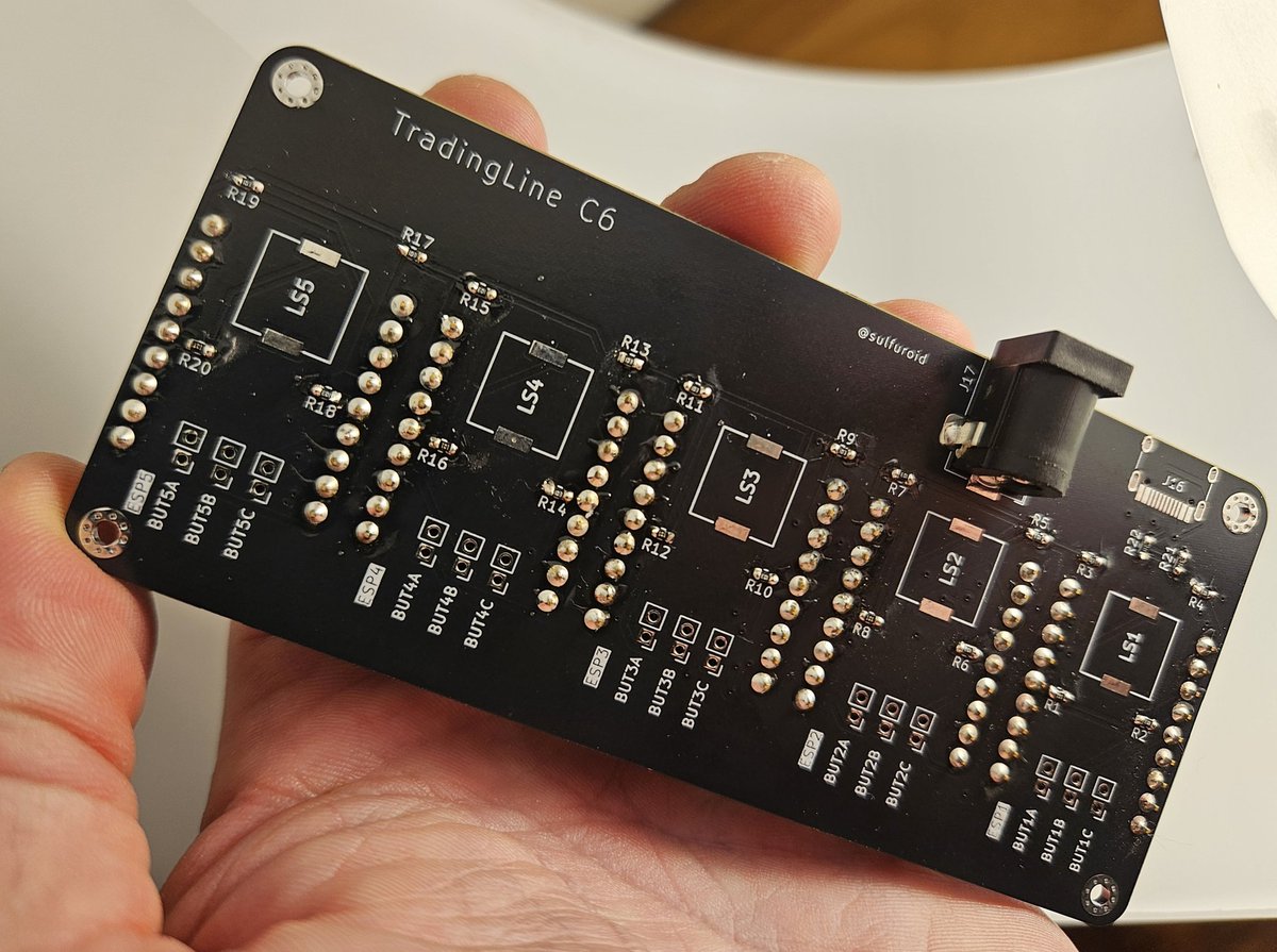 sulfuroid's tweet image. The trading line pcboard to host 5 esp32c6 tft dev boards has arrived !!! @EspressifSystem #esp32c6