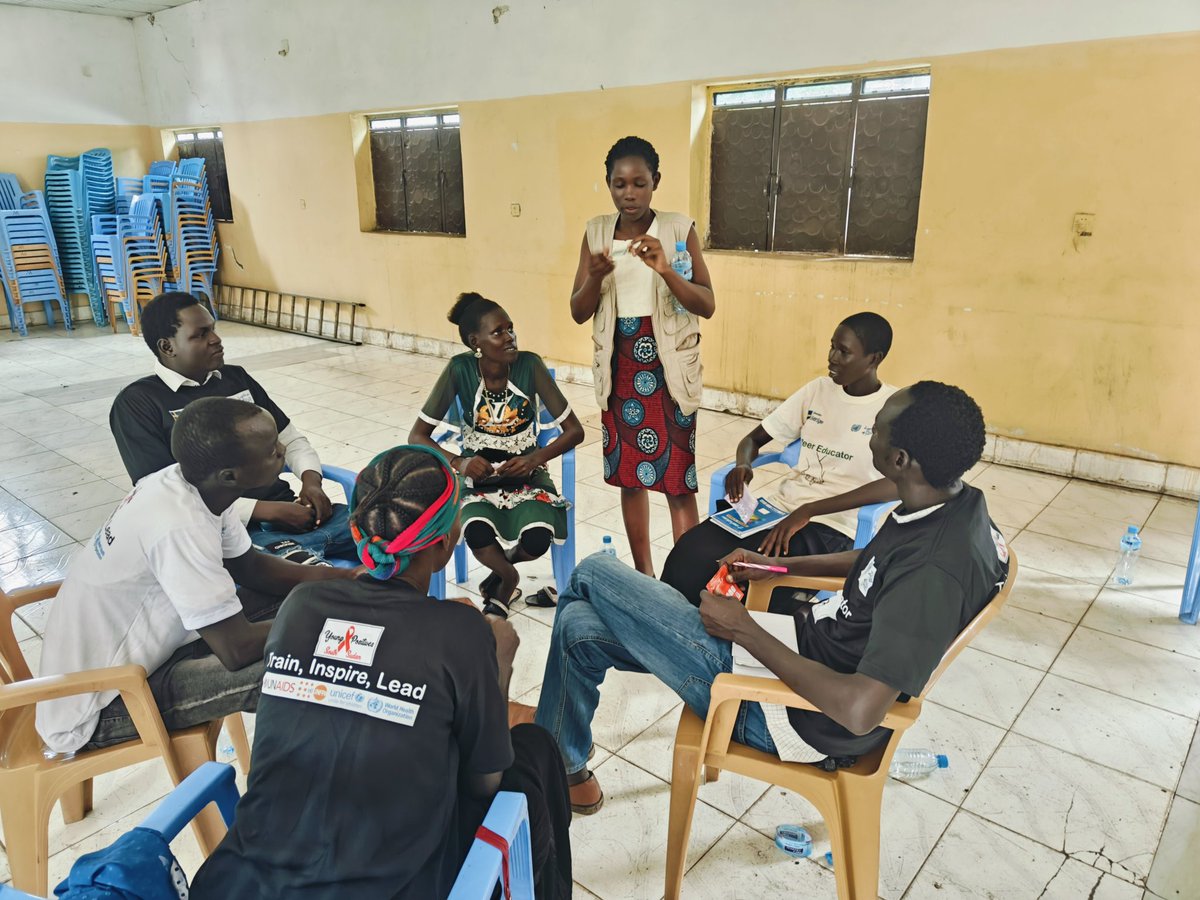 YoungpositiveSS's tweet photo. 👏 Wrapped up a powerful *Peer Educators Training* focused on *SRH, GBV &amp; HIV*.  
🧠 Youth are now better equipped to share accurate info, support their peers, and drive change in their communities.  
#YouthEmpowerment #PeerEducation #SRHR #EndGBV https://t.co/GS0k7lF3sv