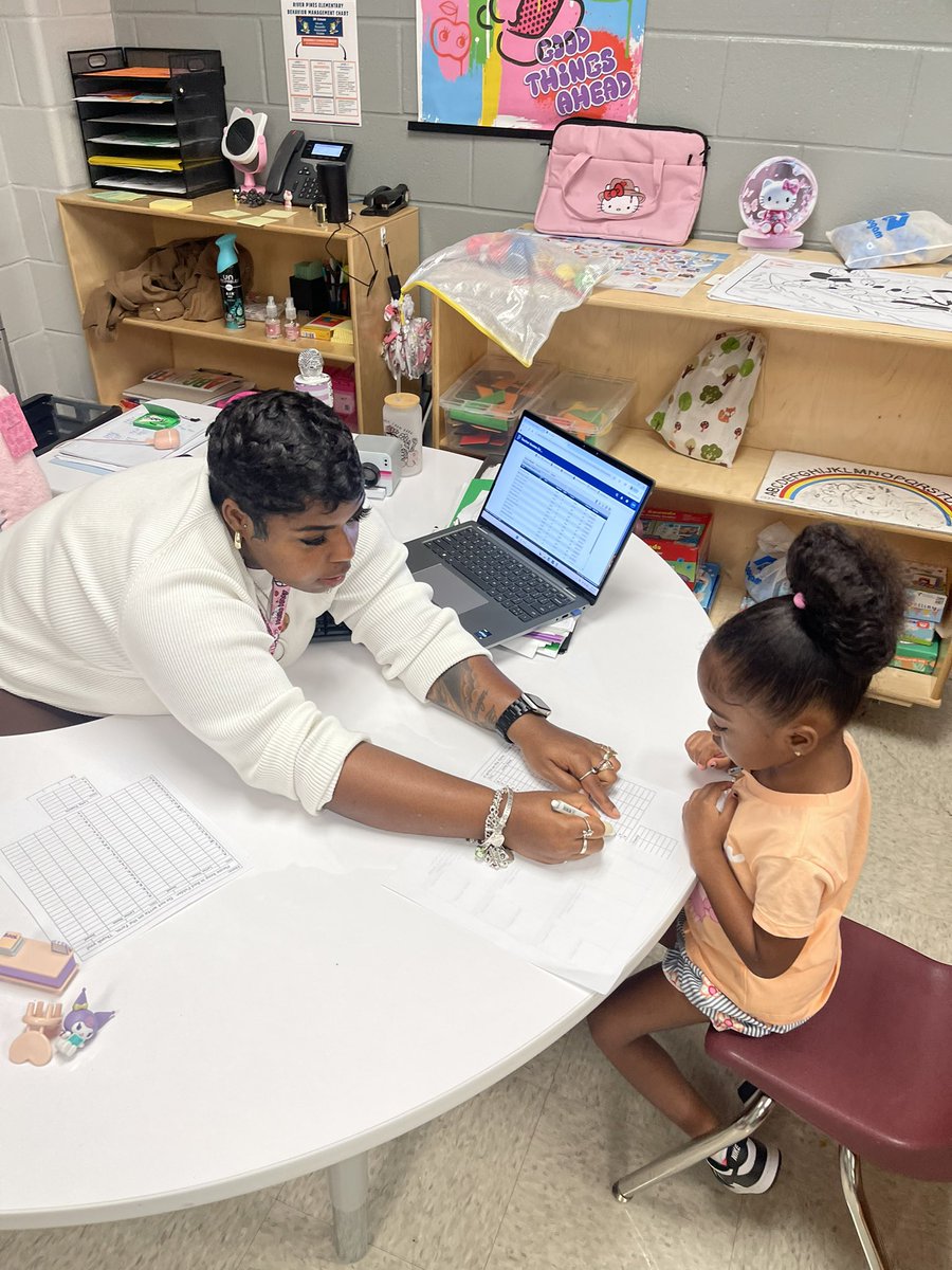 Mrs Lauren Thomas-Austin tweet media