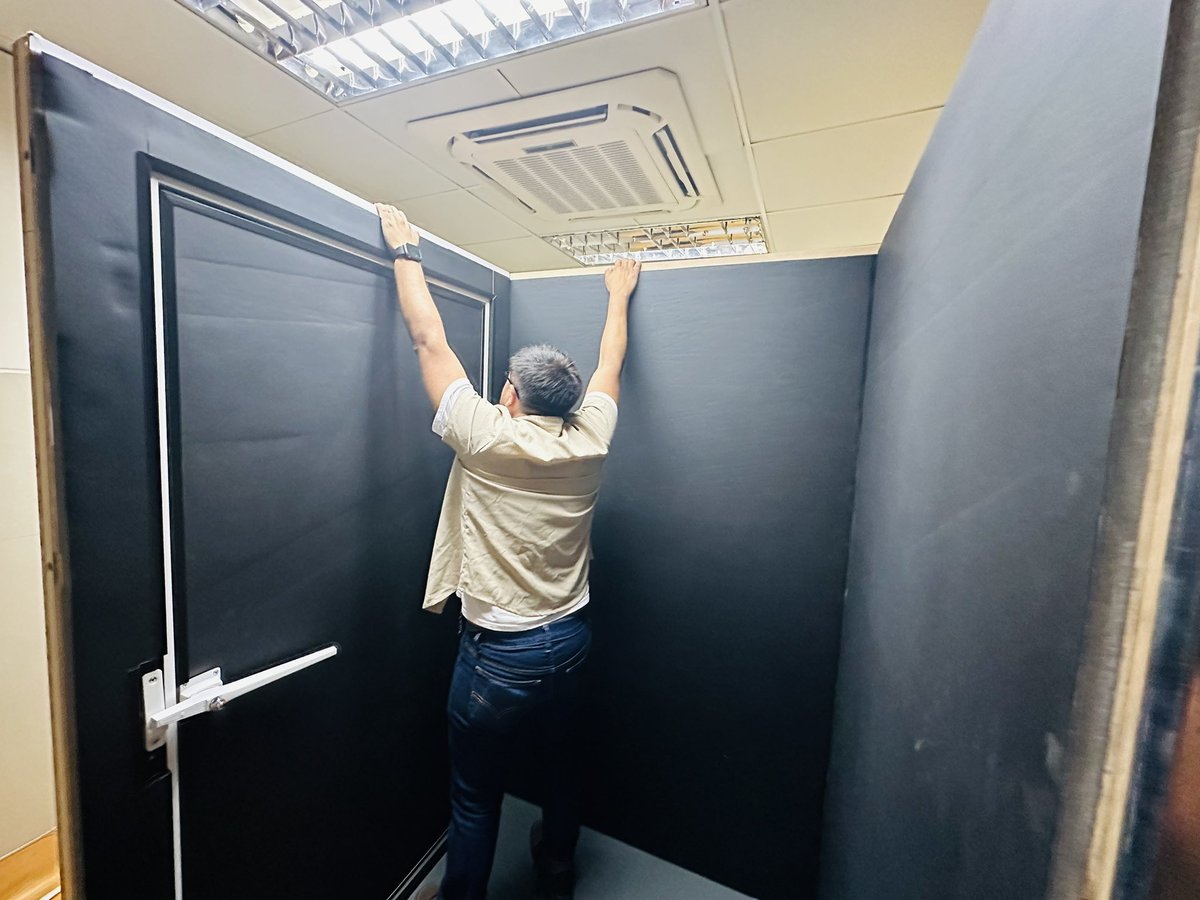 El flamante equipo trabajará desde el Servicio de Fisiatria y permitirá agilizar la ejecución de estas pruebas, con resultados fiables.

La cabina fue adquirida por <a href="/Salud_Ec/">Ministerio de Salud Pública 🇪🇨</a> , cedida al <a href="/HospitalVerdi/">Hospital Verdi 🇪🇨</a> y junto con los equipos de diagnóstico, está valorada en 16.300 dólares. 2/3