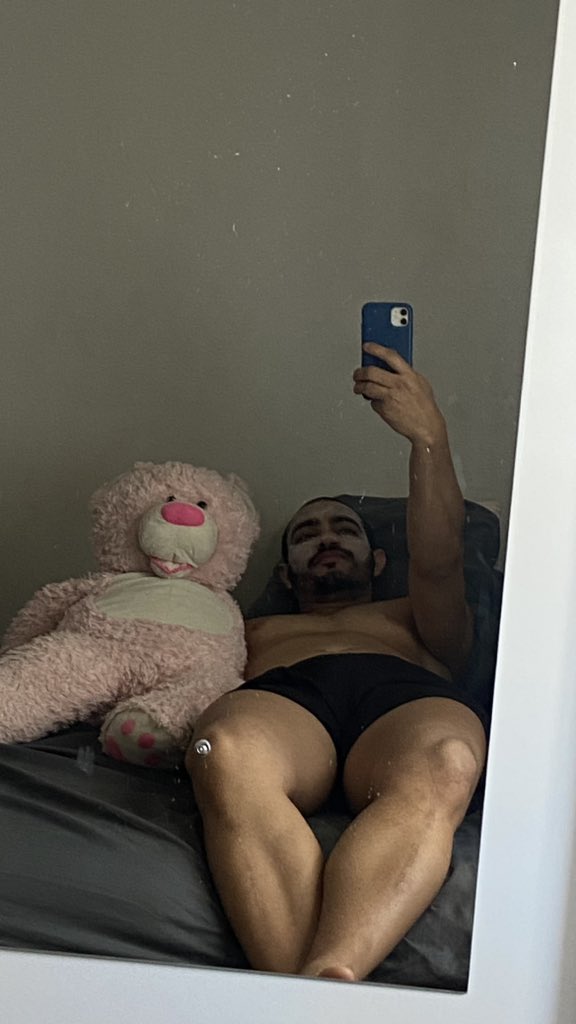 teusouza21's tweet photo. Preguiça 💤 https://t.co/IfD3d8bUaf