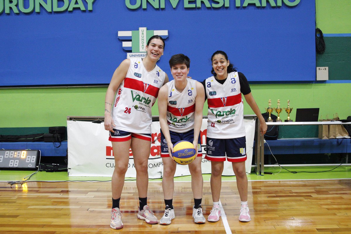 👋🏼 <a href="/25deAgostoCA/">CA 25 de Agosto 🔴⚪️</a> 🔴⚪️🔵 

Con acción en el Torneo Femenino <a href="/3x3FUBB/">3x3 FUBB</a>.