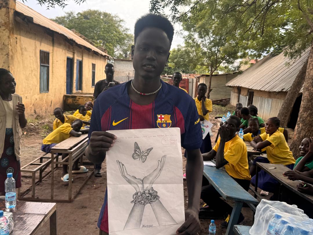 YoungpositiveSS's tweet photo. 🎨 Young voices expressed through bold strokes and powerful messages!  
Our *Youth Art Competition* showcased talent and raised awareness on *SRHR, HIV &amp; GBV*.  
Creativity meets advocacy—because every picture tells a story.  
#SRH #GBV  #YouthVoices #Malakal #2gether4srh https://t.co/01iBhogme8