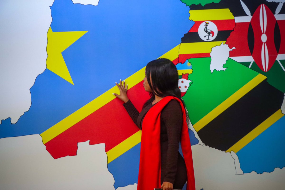olivekatoke's tweet photo. L’Est de la RDC mérite la paix.
Notre jeunesse ne doit plus grandir dans la guerre, mais bâtir l’avenir.  
Impliquons-la dans le dialogue, la reconstruction et le développement.  
#PaixEnRDC #JeunessePourLaPaix #RDC #EstDeLaRDC #YouthVoices #LeadershipFéminin #StopWar # https://t.co/cv1r3GJuxa