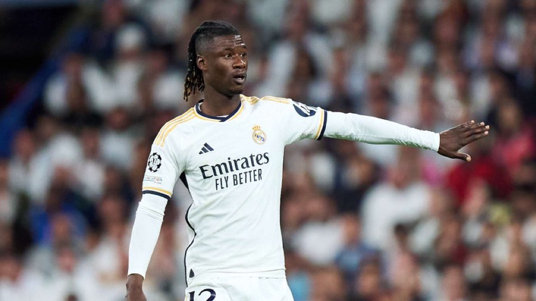 Imagine 🔥 Bruno Fernandes &amp; Camavinga in a double pivot?  Bruno’s vision + Camavinga’s dynamism  #MUFC #Football