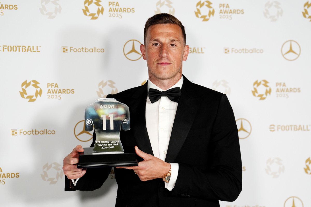PFA's tweet photo. A deserved inclusion in the PFA Premier League Team of the Year for Forest's favourite New Zealander 👏👏 https://t.co/QuqSfYbJ1d