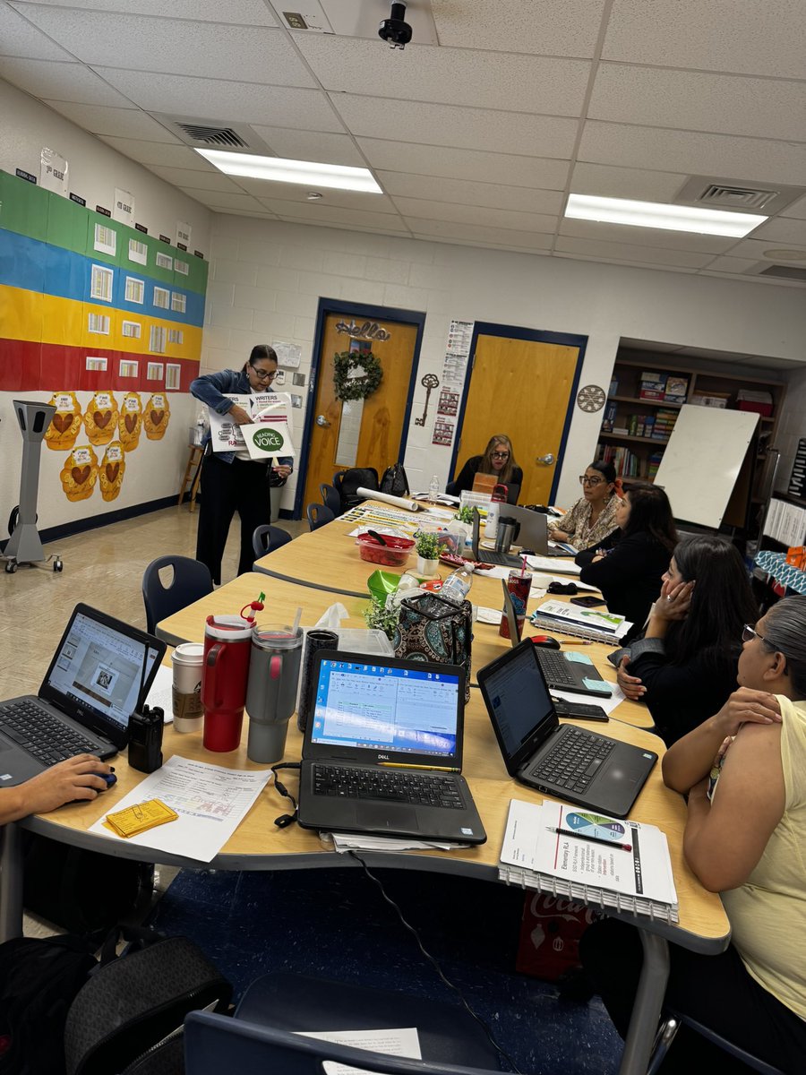 Bullpup Power planning with 2nd grade! We’re streamlining systems and procedures to reach a higher level of teaching and learning! #Innovate2Elevate 🐾 🆙 Today we PAWer up!