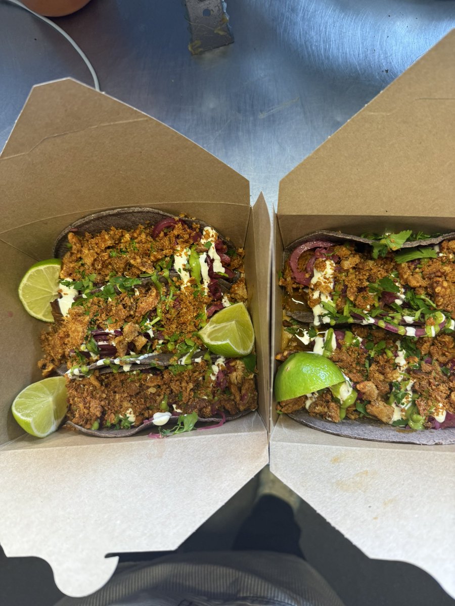 iscreamtacos's tweet photo. 🚚 Catch us this week:
Fri – Hawkstone Brewery 12–20
Sat – Private booking 🌮😉
Sun – Keynsham CC Cider Fest ��🍻
Mon – Old Down Estate Food &amp; Drink Fest 11–15

All dishes 👉 fresh, gluten-free &amp; packed with BIG flavour 🌶️🔥

#StreetFood #glutenfree https://t.co/haaPuyK7Ol