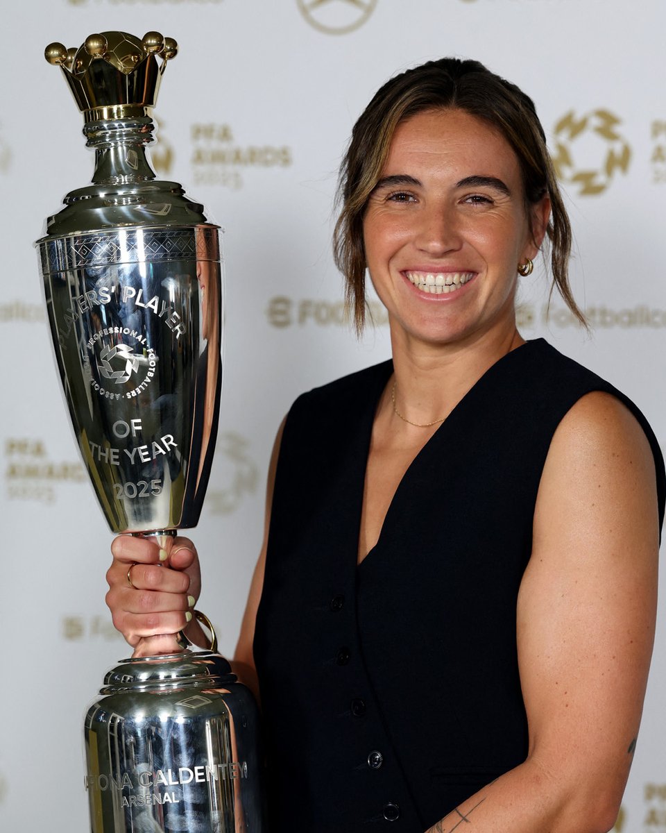 SkySportsWSL's tweet photo. Arsenal's Mariona Caldentey wins the women's Player of the Year award 👏 https://t.co/7bhbdVkQwE