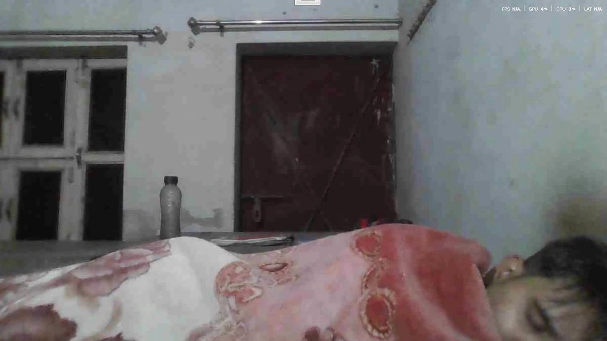 NanoBaiter's tweet image. 6/ I basically got a front-row seat to his life, watching him eat, sleep, and then scam innocent people… all through his webcam.