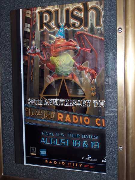 RushHistory2112's tweet photo. On August 19, 2004, Rush played a second night at Radio City Music Hall in New York City, New York 🇺🇸for the R30 tour. https://t.co/5Eu4y75vRl