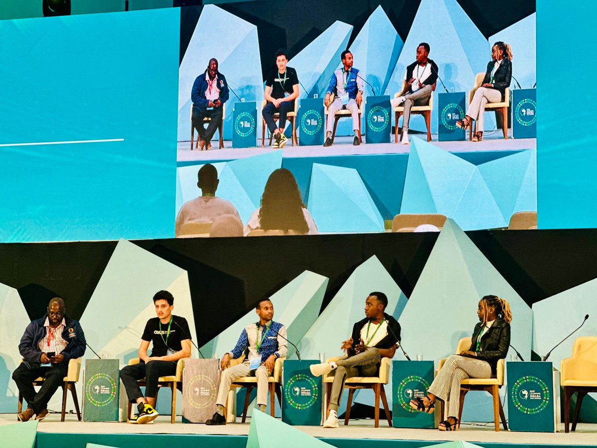 dawa_health's tweet photo. 1/3 Our Software Engineer had the privilege of presenting Dawa Health’s work at the Deep Learning Indaba 2025! We showcased how we are applying AI to transform maternal, sexual, and reproductive healthcare in underserved African communities through the DawaMom platform. #Urunana https://t.co/XpxMAHuDrc