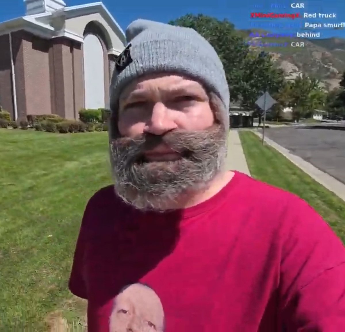 itz_woodyvr's tweet image. Bro is Papa Smurf, just needs to paint his skin blue, and he will live in a mushroom.