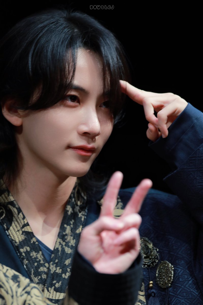 Double.J tweet media