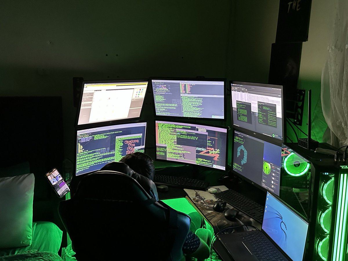 HackerDarkV's tweet image. V for vendetta