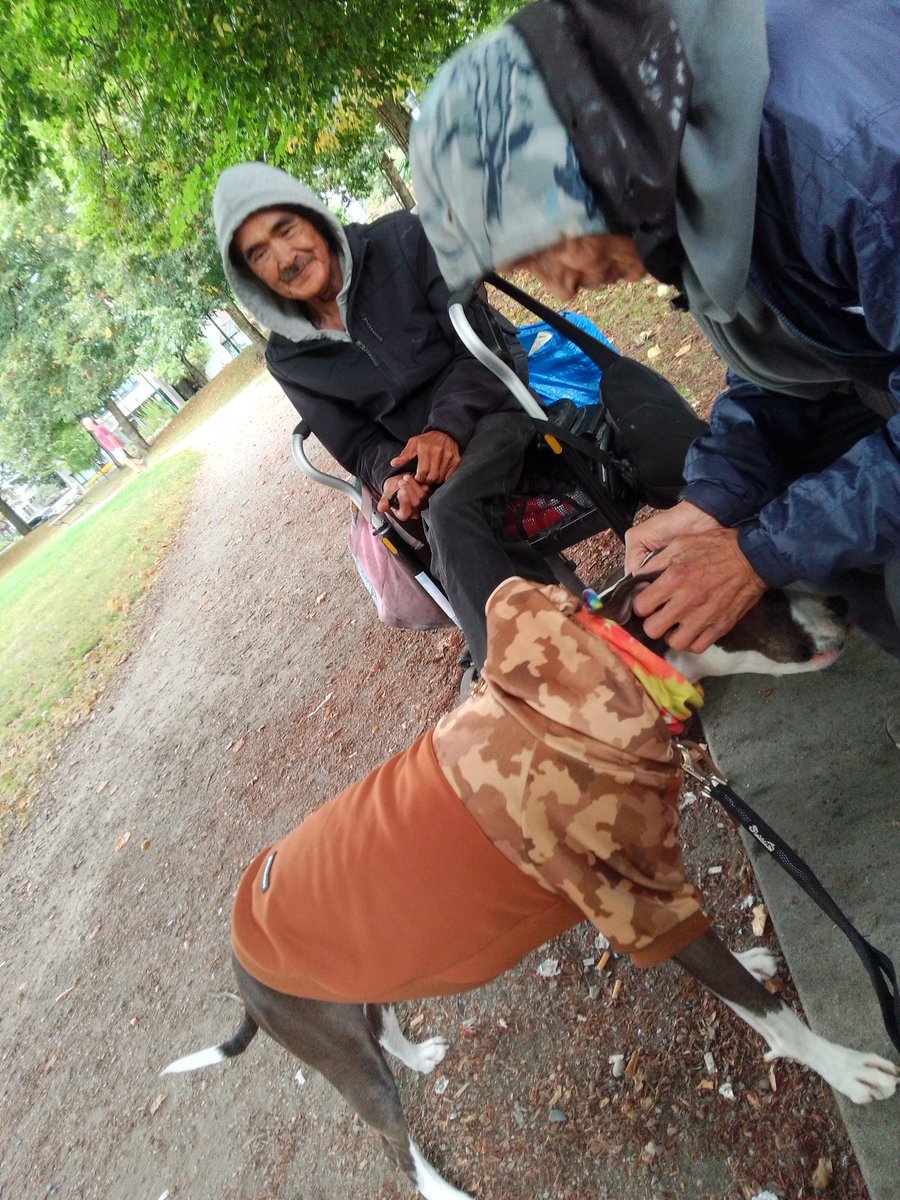 LebrockTony's tweet image. Tues🌅🐕🏞️⌛ Tribal🪶Clan🐾💙🐾💙💙🥰💙💙🐾💙🐾
#nativepride #nativefriends
#allmyrelations #nativetwitter
#goodfriends #dogfriendly #pittiewatching #dogwatching
#MadamRiley #MorningVibes