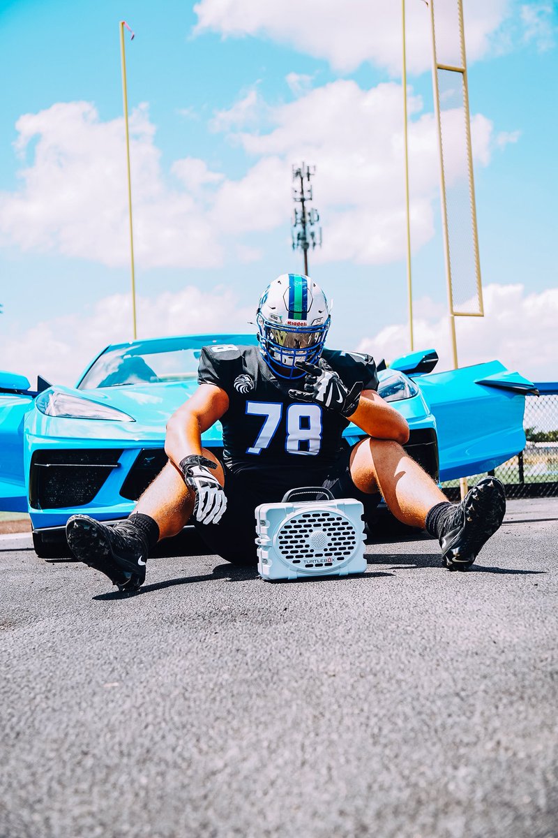 Geared up for a great senior season🔥! I’ve been blessed and honored this offseason with growth in skill and in recognition for my talent. Here are some of the awards I’ve received post 2024 season and pre 2025 season…

1st Team All-District OL
2nd Team All-State OL
#6 OL in ‘26