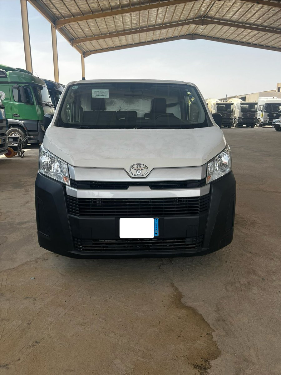 4trucksales's tweet photo. تويوتا هايس فان 2023 شبه اصفار شبه الجديد ماشي 207 فقط فقط ديزل مكينه 2.8 قير عادي مجهز بعوازل لعمل الثلاجه للتوصل 0500600282 #شركات #ترند #اكسبلور #مؤسسات #نقليات #ثلاجات #برادات #معارض_سيارات #تموينات #مواد_غذائية https://t.co/bE8ZbbZK5J