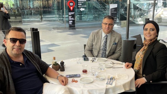 Baskankerim (@baskankeri) on Twitter photo <a href="/samiltayyar27/">Şamil Tayyar</a> Peki her akşam berabersin bu ceme sorsana her mafya ile beraber ne işi var bak burdada Semra Ilıkla beraber münafık <a href="/samiltayyar27/">Şamil Tayyar</a> Peki her akşam berabersin bu ceme sorsana her mafya ile beraber ne işi var bak burdada Semra Ilıkla beraber münafık