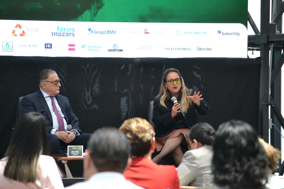 🎤 La Conferencia Magistral “Infraestructura con impacto social y  ambiental” cerró el #ForoIMEFESG. Moderó Emilio Illanes Díaz Rivera y  participó como conferencista Andrea Genoveva Solano Rendón de la Secretaría  de Economía. 🌍🏗️ #