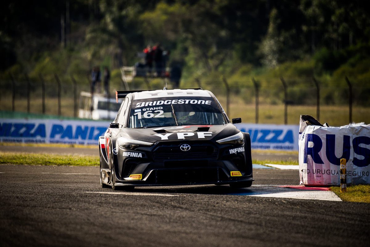 Emi Stang tweet media