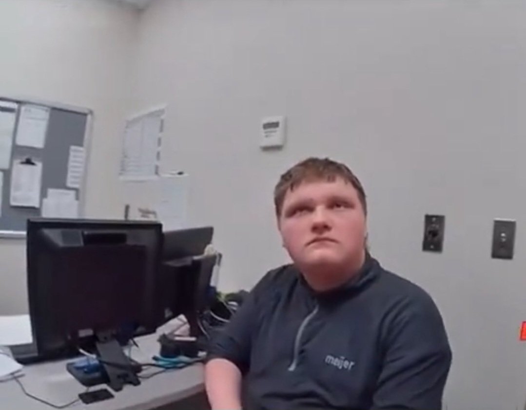 A young @Meijer employee stole ~$110 of food over months—just to make it through his shifts.

Instead of compassion, Meijer let it build up… then had him arrested.

Disabled or not doesn’t matter.
What matters: hunger is not a crime.

This is a failure of leadership, culture,