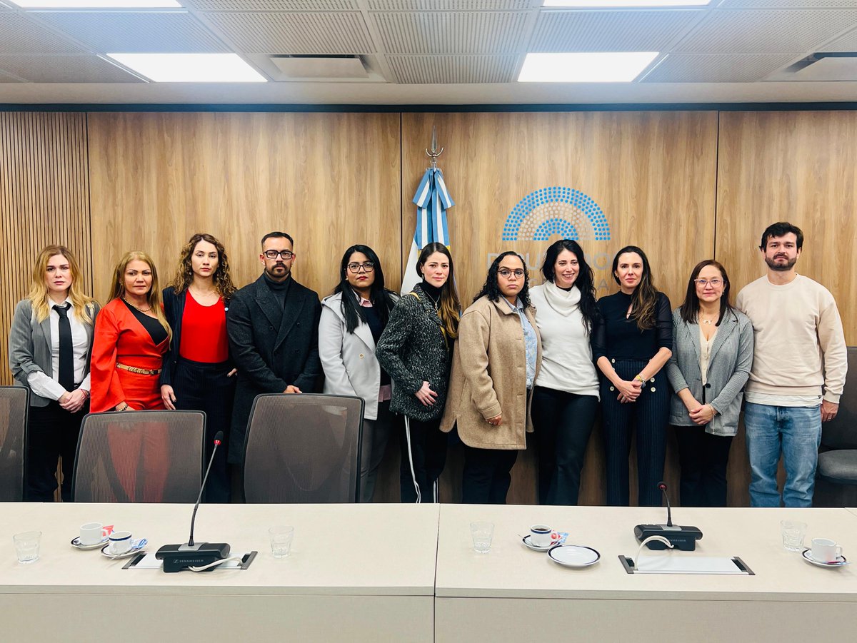 #19Ago Víctimas de la represión en Venezuela expusieron sus testimonios ante Comisión de DDHH del Congreso argentino esreviral.com/?p=79252