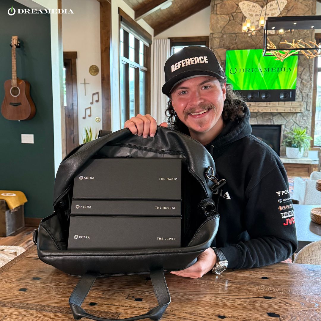 DreaMediaAV's tweet image. Luxury tech that travels. We bring the magic, the reveal, and the jewel straight to your home.

#dreamedia #lutronketra #smartlighting #luxurylighting #lightingdesign #smarthomelighting #colorchanginglights #lightingforart #luxuryliving #lightingcontrol