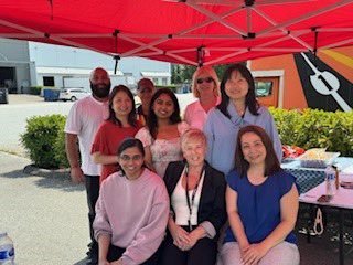 TRRecordsMgmt's tweet photo. Here are a few pics of a staff BBQ at our Vancouver branch, last week, courtesy of Sakshi Sharma and Anita Takdare.

Hopefully we'll have a few more days of that sunshine (aka dry moving weather) before fall arrives! https://t.co/XUIN5n8PsA
