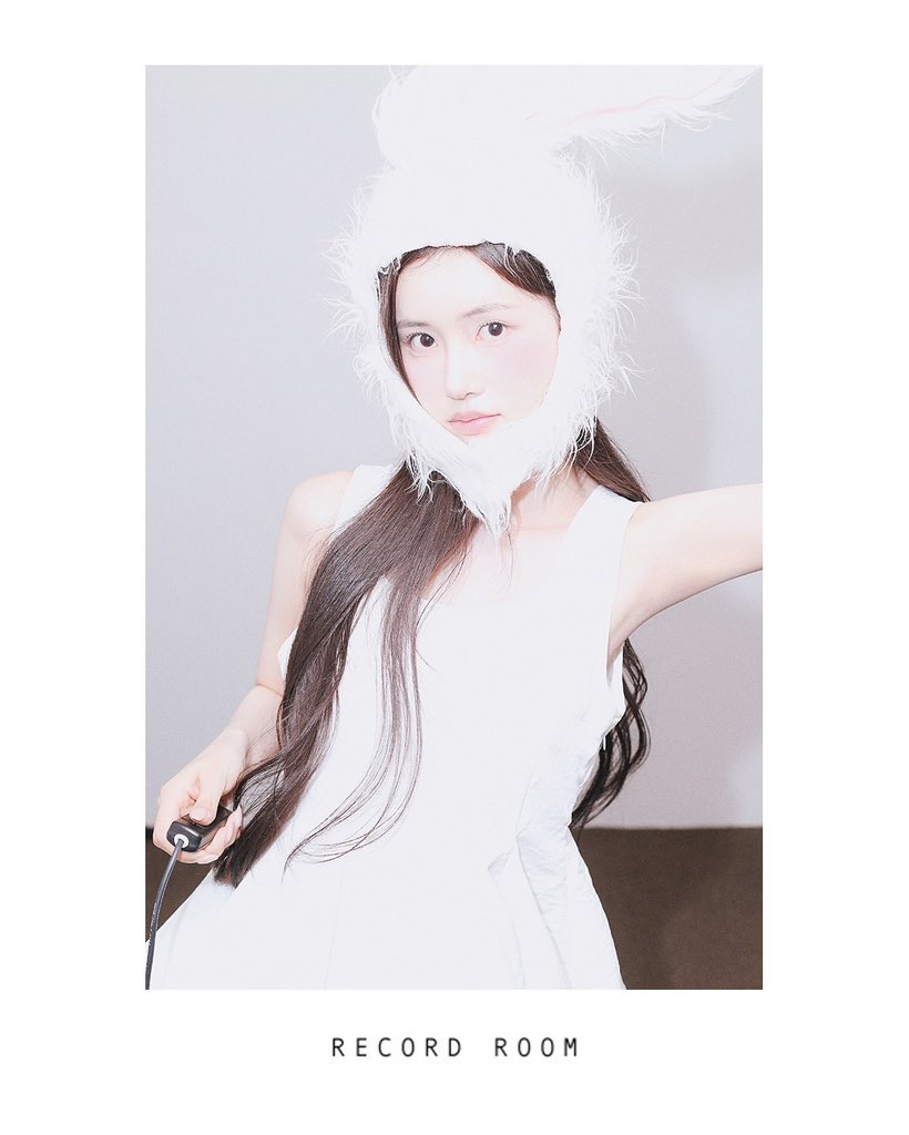 📸  ⋮  20.08.25

⋆⠎ #JIWOO #지우 #SONJIWOO #손지우  ‧₊° 

Photos de Jiwoo