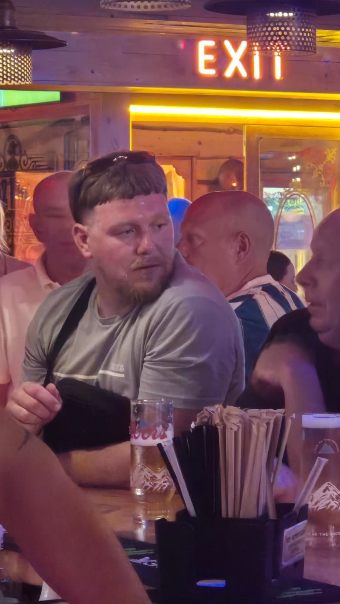 rolfoben's tweet photo. Fuck me, it's the #benidorm final boss!
#ibizafinalboss https://t.co/iONmolFedt
