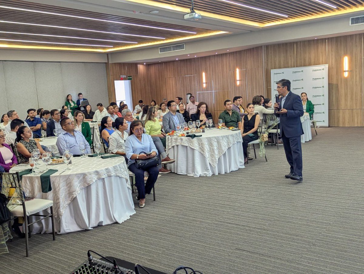 Nuestros socios <a href="/XavierSisa/">Xavier Sisa Cepeda</a> y <a href="/juane_espinosa/">Juan Esteban Espinosa</a> presentaron en #Manta la charla “Beneficios de integrar la sostenibilidad en tu negocio”, dentro de los #GreenTalks organizados por <a href="/produbancoec/">PRODUBANCO</a>, un espacio para impulsar la competitividad empresarial a través de la sostenibilidad.