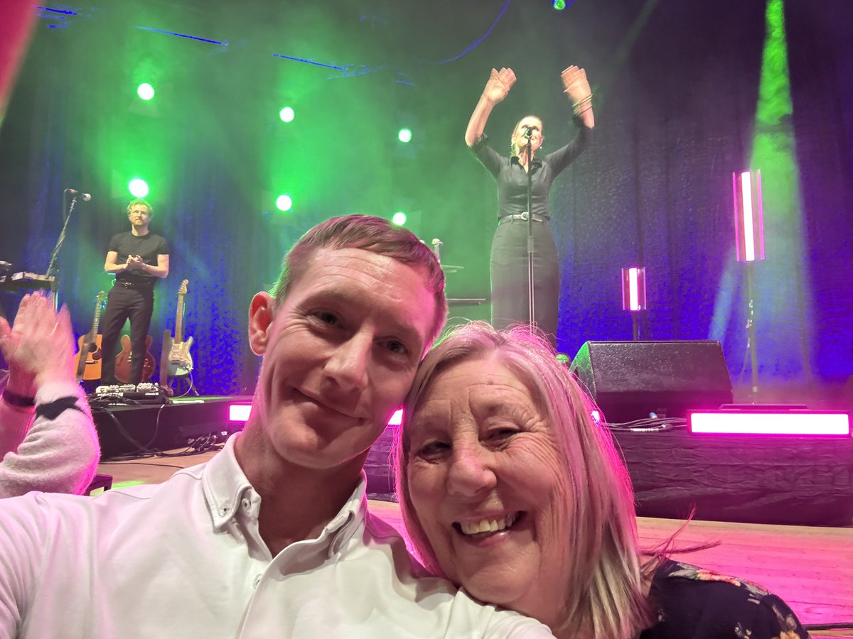 MarcHiggins2012's tweet photo. @AlisonMoyet You got mine, it was sensational! https://t.co/XGUOwk3GqS