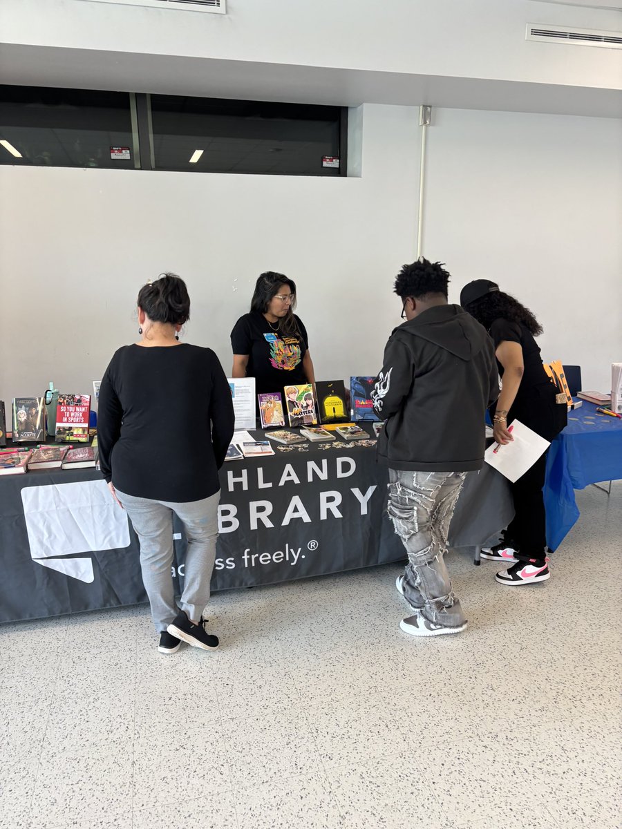 .<a href="/RNECavaliers/">Richland Northeast HS</a> Open House + <a href="/accessfreely/">Richland Library</a> = 🎉🙌🏽🎊