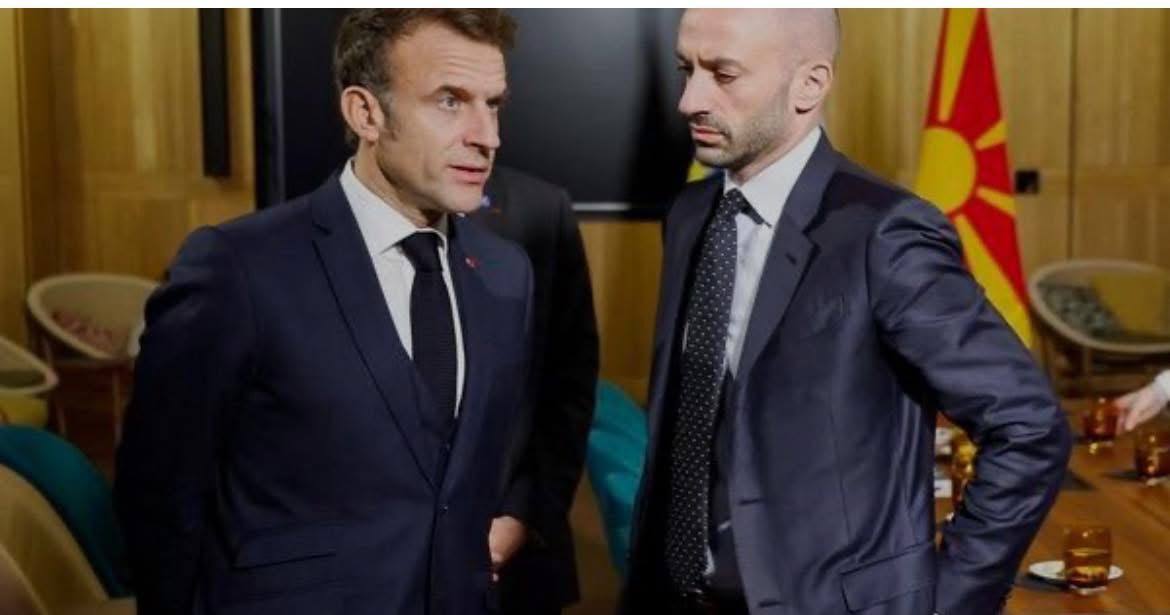 GENGIS KHAN 🇫🇷 🇮🇱 🌿 (@gengis9999) on Twitter photo Important à lire
Isabelle Nizard ( maire adjointe du 16eme) :
Monsieur <a href="/benjaminhaddad/">Benjamin Haddad</a>
Aujourd’hui, vous avez défendu la position de la France 🇫🇷 face au courrier de <a href="/netanyahu/">Benjamin Netanyahu - בנימין נתניהו</a> , affirmant que notre pays n’a pas de leçon à recevoir en matière de lutte contre l’antisémitisme Important à lire
Isabelle Nizard ( maire adjointe du 16eme) :
Monsieur <a href="/benjaminhaddad/">Benjamin Haddad</a>
Aujourd’hui, vous avez défendu la position de la France 🇫🇷 face au courrier de <a href="/netanyahu/">Benjamin Netanyahu - בנימין נתניהו</a> , affirmant que notre pays n’a pas de leçon à recevoir en matière de lutte contre l’antisémitisme