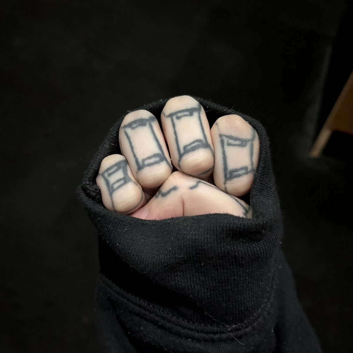 Robotgirl puppy paws? 🐾🤖