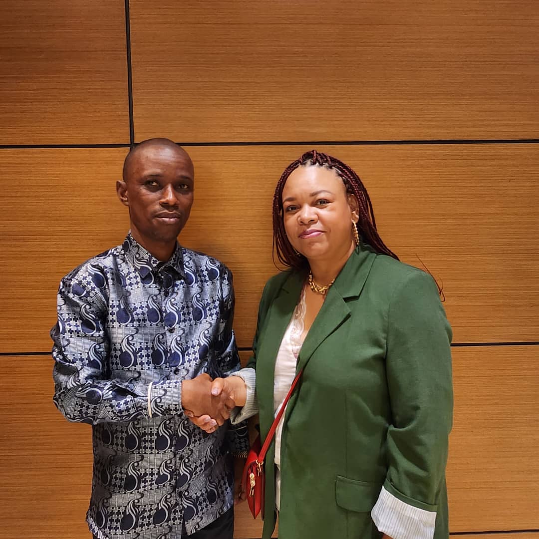Gaborian Mboma kumeza (@gaborienm) on Twitter photo En présence du senateur baby VANGU et du SPNa,Me <a href="/AlbiKonda1/">Albi Konda</a> ,nous avons eu un entretien fructueux avec la fédérale de l'<a href="/uncrdc/">UNC_RDC Officiel</a> bruxelles <a href="/YanikaPanzu/">Yanika Panzu</a> ,une femme compétente et capable de faire élever plus haut l'étendard du parti dans toute l'étendue de la belgique. En présence du senateur baby VANGU et du SPNa,Me <a href="/AlbiKonda1/">Albi Konda</a> ,nous avons eu un entretien fructueux avec la fédérale de l'<a href="/uncrdc/">UNC_RDC Officiel</a> bruxelles <a href="/YanikaPanzu/">Yanika Panzu</a> ,une femme compétente et capable de faire élever plus haut l'étendard du parti dans toute l'étendue de la belgique.