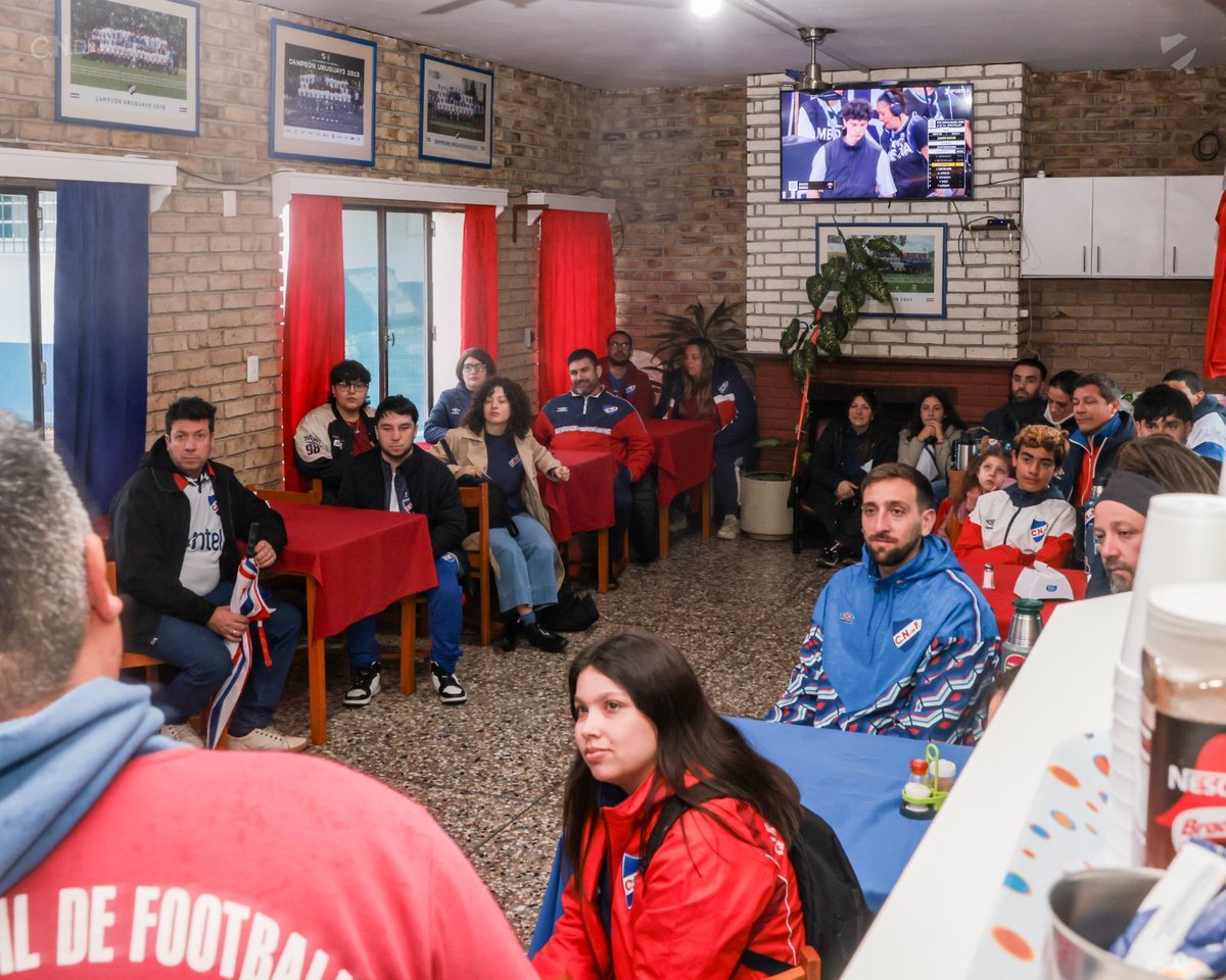Nacional (@nacional) on Twitter photo 👉🏻 Así se vivió la segunda edición de la experiencia <a href="/assistcard/">ASSIST CARD</a> exclusiva para socios, donde se realizó una visita inolvidable a la Ciudad Deportiva Los Cespedes para conocer sus instalaciones y al plantel principal Tricolor 🤩 👉🏻 Así se vivió la segunda edición de la experiencia <a href="/assistcard/">ASSIST CARD</a> exclusiva para socios, donde se realizó una visita inolvidable a la Ciudad Deportiva Los Cespedes para conocer sus instalaciones y al plantel principal Tricolor 🤩