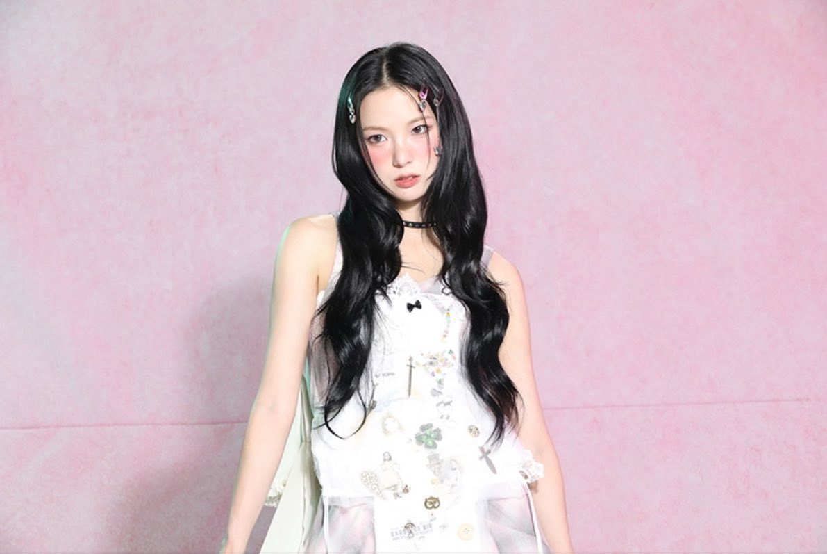yujin_br's tweet photo. #UPDATE 190825 | Yujin para 'BUBBLE GUM', via Genie Magazine!

#최유진 #YUJIN #ユジン #케플러 #Kep1er https://t.co/2WLFBWp6Ge