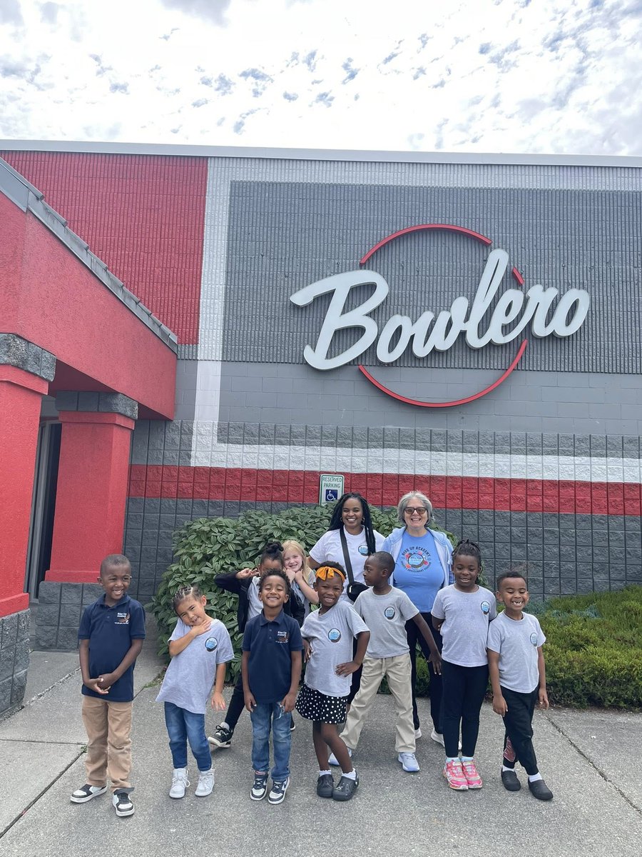RiseUpAcademyNW's tweet photo. Pins beware! Our kindergartners brought their A-game to Bowlero yesterday 🎳😁
#RUAFun #KindergartenAdventures #BowleroDay #RiseUpAcademy #EducationMatters #CommunityEngagement #EverettWA #EverettPreschool #LearnLocalWA #EverettMoms #WAParents #Preschool #EarlyChildhoodEducation https://t.co/k6nsk31XLz