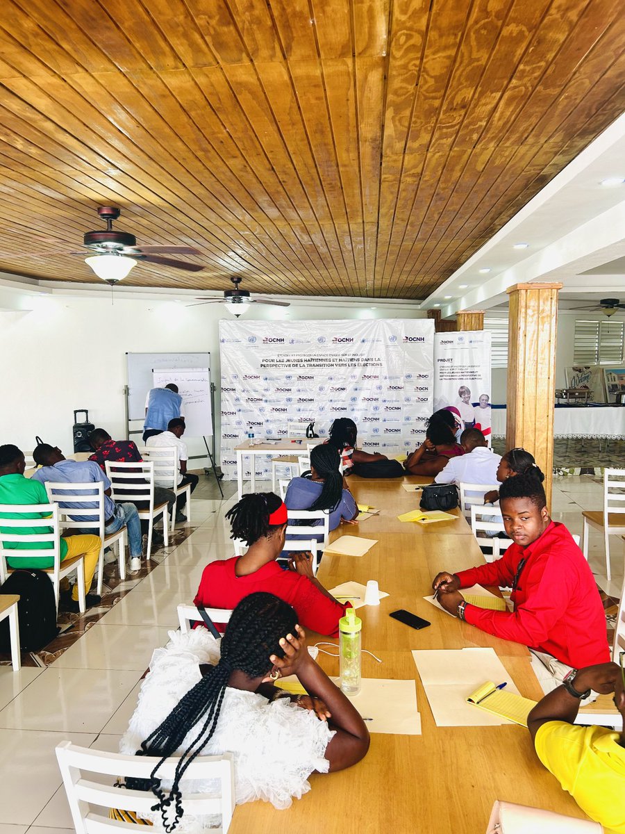 Ce lundi 18 août 2025, l’OCNH a organisé, à Jeremie, un atelier de formation sur la communication non violente, l'élaboration de messages positifs et l'utilisation des plateformes numériques.

​Cette activité, qui a réuni 36 jeunes leaders issus d’organisations de différentes