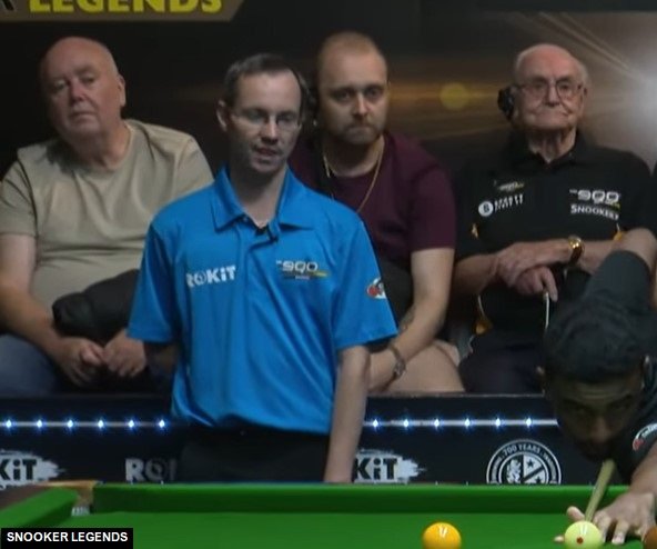 Cue Surrey tweet media